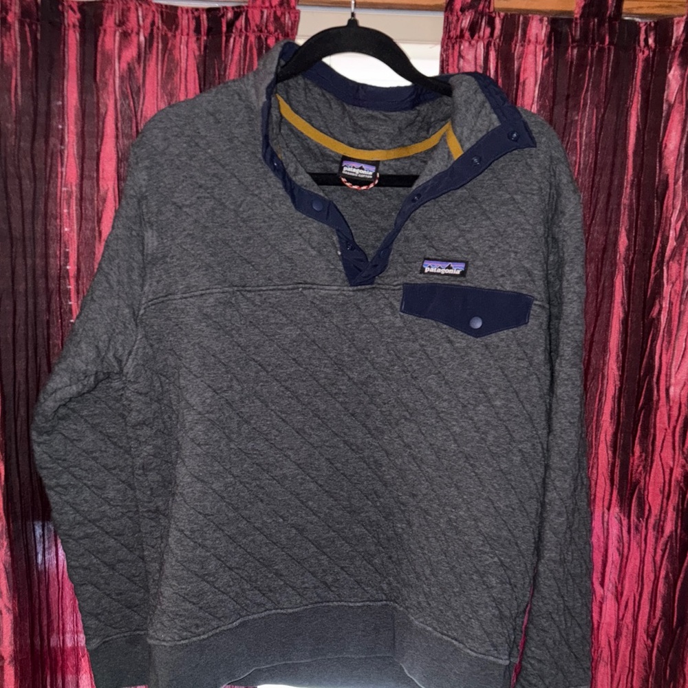 Patagonia Charcoal Quilted Pullover with Dark Blue Trim